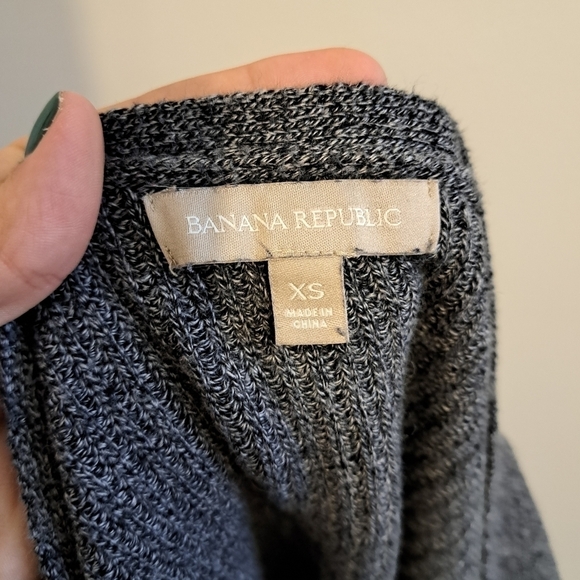 BANANA Republic Gray Knit Sweater Size XS - Picture 5 of 6